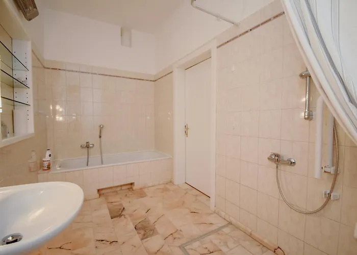 شقة Altbauwohnung In Staedtischer Ruhelage فيلدباخ