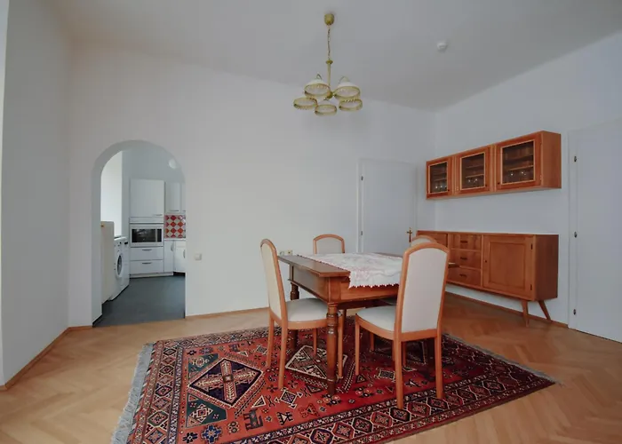 شقة Altbauwohnung In Staedtischer Ruhelage *